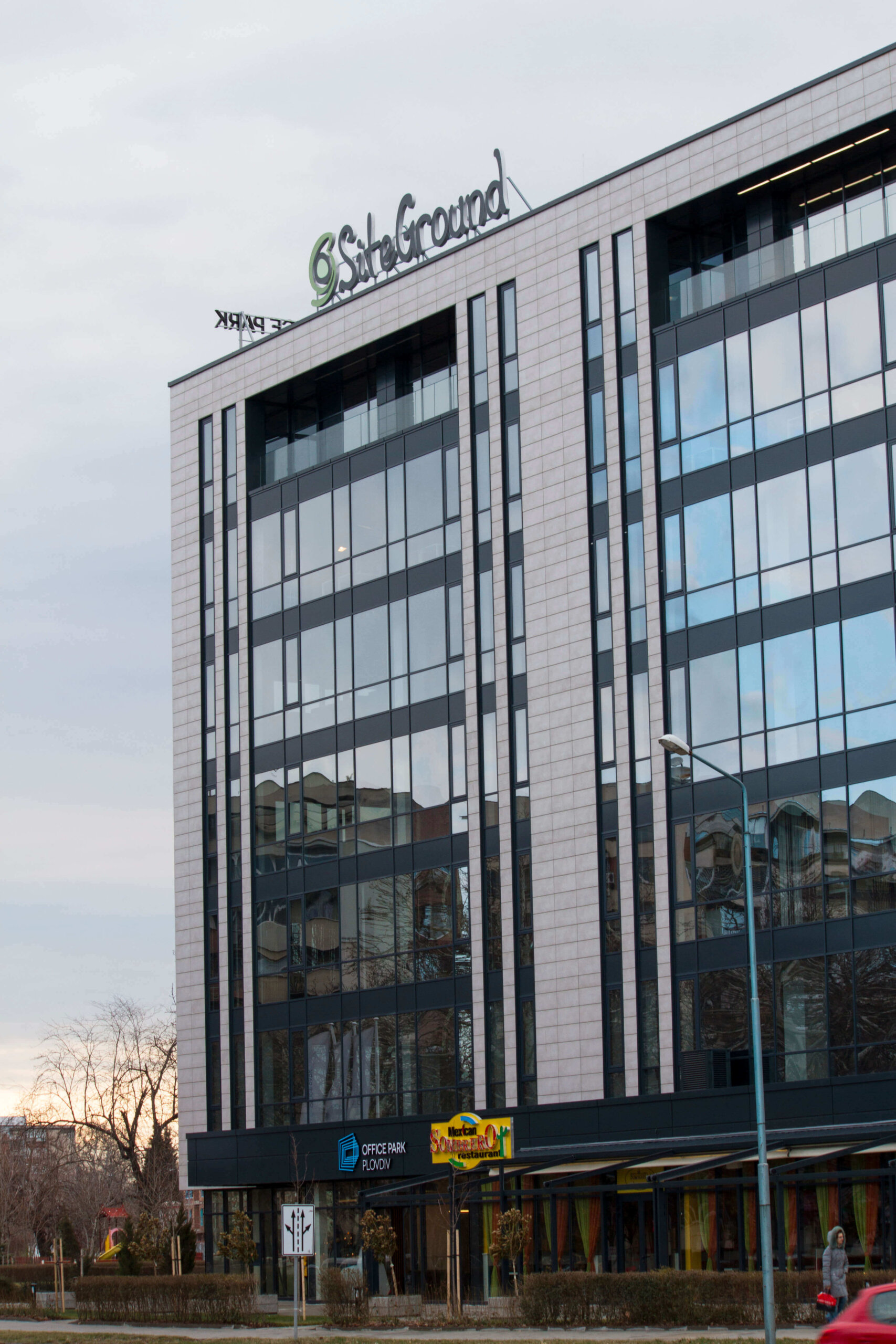 Siteground_Obemni_bikvi-daynight04